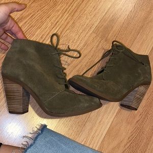Heeled booties